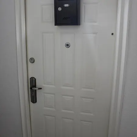 Lägenhet Cozy In Heart Of Sarajevo